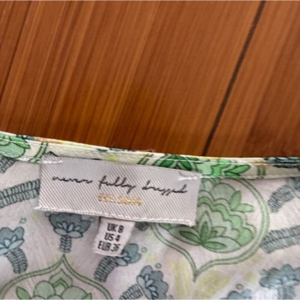 Never Fully Dressed Green Pattern Blouse Women's 4 - image 3